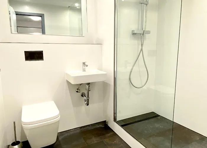 Διαμέρισμα Domspitzen-blick, Cooles 2 Mit Indoor-swimmingpool Auf Dem Dach, Kueche Und Smart-tv *