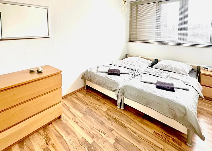 Domspitzen-blick, Cooles 2 Mit Indoor-swimmingpool Auf Dem Dach, Kueche Und Smart-tv *