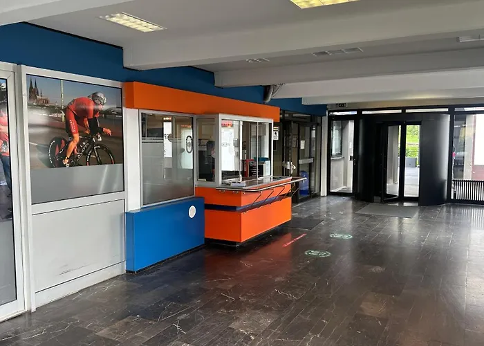 Lägenhet Domspitzen-blick, Cooles 2 Mit Indoor-swimmingpool Auf Dem Dach, Kueche Und Smart-tv