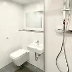 Domspitzen-blick, Cooles 2 Mit Indoor-swimmingpool Auf Dem Dach, Kueche Und Smart-tv *