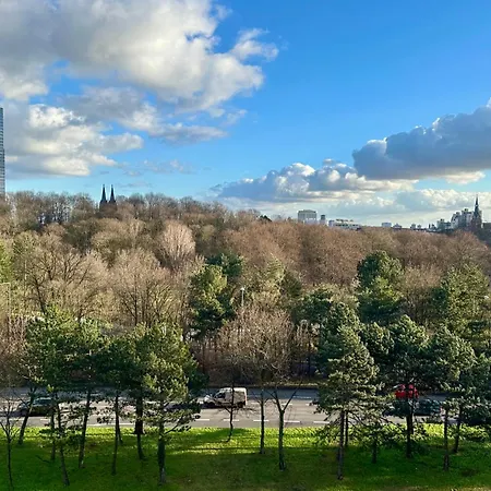 Domspitzen-blick, Cooles 2 Mit Indoor-swimmingpool Auf Dem Dach, Küche Und Smart-tv