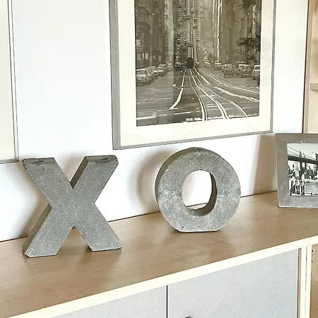 Domspitzen-blick, Cooles 2 Mit Indoor-swimmingpool Auf Dem Dach, Kueche Und Smart-tv * Köln