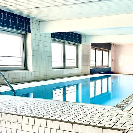 Domspitzen-blick, Cooles 2 Mit Indoor-swimmingpool Auf Dem Dach, Kueche Und Smart-tv *